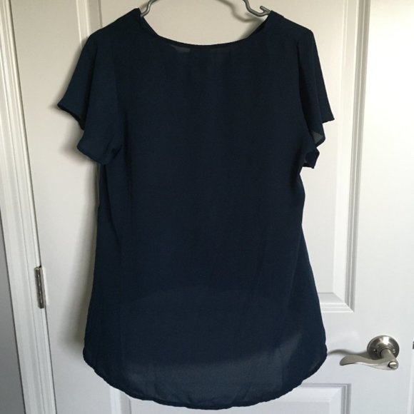 Blouse - Picture 2 of 3